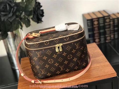 louis vuitton vanity case replica uk|louis vuitton pouch 26.